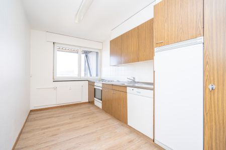 Wunderschöne Wohnung im Zentrum von Biel! - Photo 4