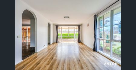 3-Bedroom Family Home with Solar Panels in Prime Narre Warren Location! - Photo 3