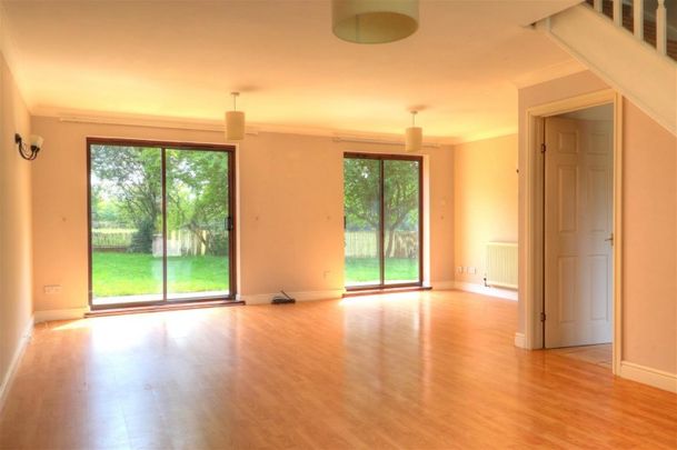 3 BED Detached house - Photo 1