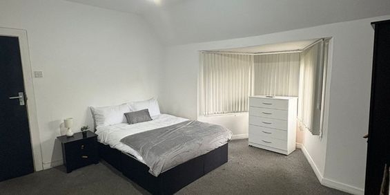 Room in a Shared House, Portland Road, B16 - Photo 3