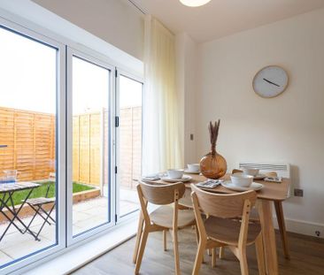 2 bedroom townhouse to rent - Photo 3