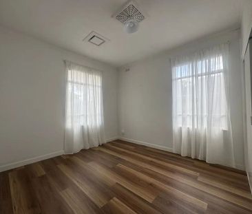 “Stylish and Low-Maintenance Living in a Prime Maidstone Location” - Photo 4