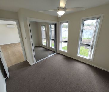 MODERN GRANNY FLAT - WATER INCLUDED - Photo 6