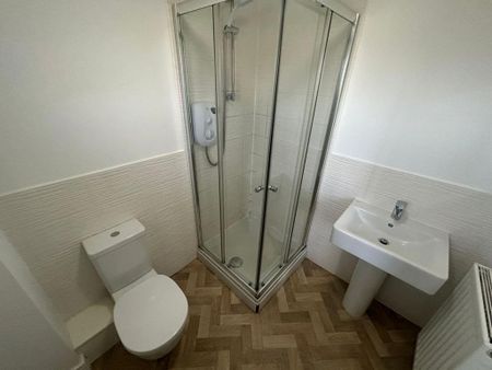 2 bedroom apartment to rent - Photo 5