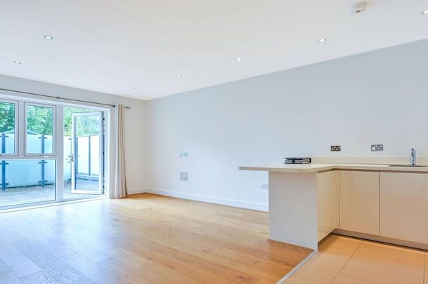 2 bedroom flat to rent - Photo 1