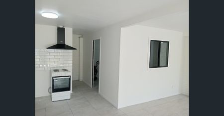 BIG Property + Extra block + Shed + Workshop + Separate Rumpus -(Granny Flat Style) - Photo 4