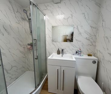 Room in a Shared House, The Malt House, BS2 - Photo 1