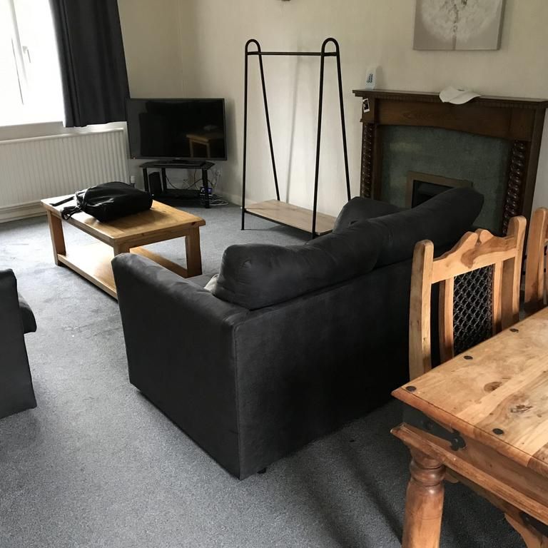 4 bedroom terraced house to rent - Photo 1