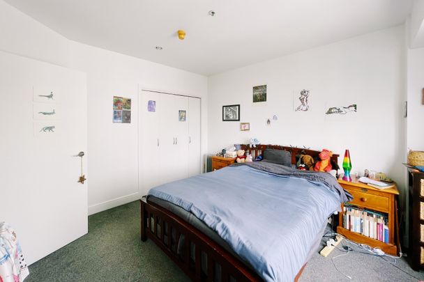 Spacious CBD Apartment - Photo 1