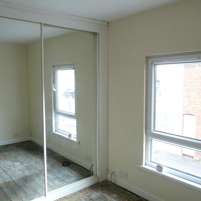 28 Dewey Street, Belfast, BT13 3GT - Photo 1