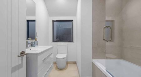 New build Townhouse for Rent - 3 bed, 2.5 bathroom - Photo 2