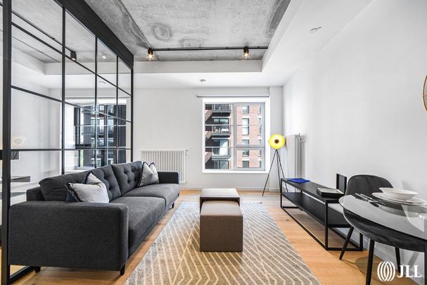 Studio to rent - Photo 1