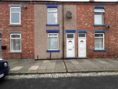 2 bedroom terraced house to rent - Photo 4