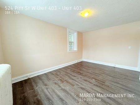 COZY 1BED/1BATH APARTMENT DOWNTOWN WINDSOR + HYDRO - Photo 3