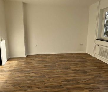 Wohnen im Kreuzviertel - 3-Zimmer-Wohnung mit 72 m² und Loggia - Photo 2