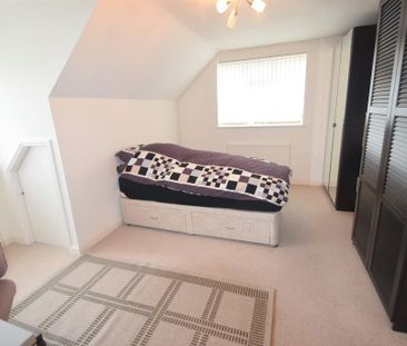 4 bedroom detached house to rent - Photo 5