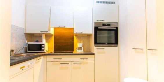 Appartement te huur in Elsene voor € 1.200 met 1 slaapkamer - Foto 3
