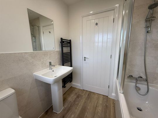 3 Bedroom House To Rent - Photo 1