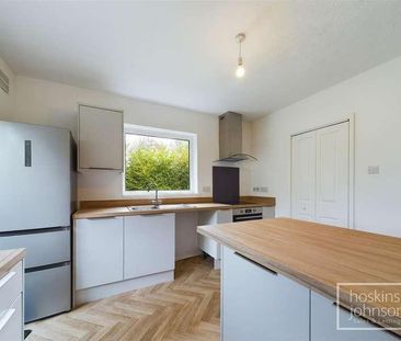 Silverhill Close, Pontypridd, CF37 - Photo 2