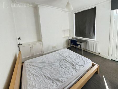4 bedroom house to rent - Photo 2
