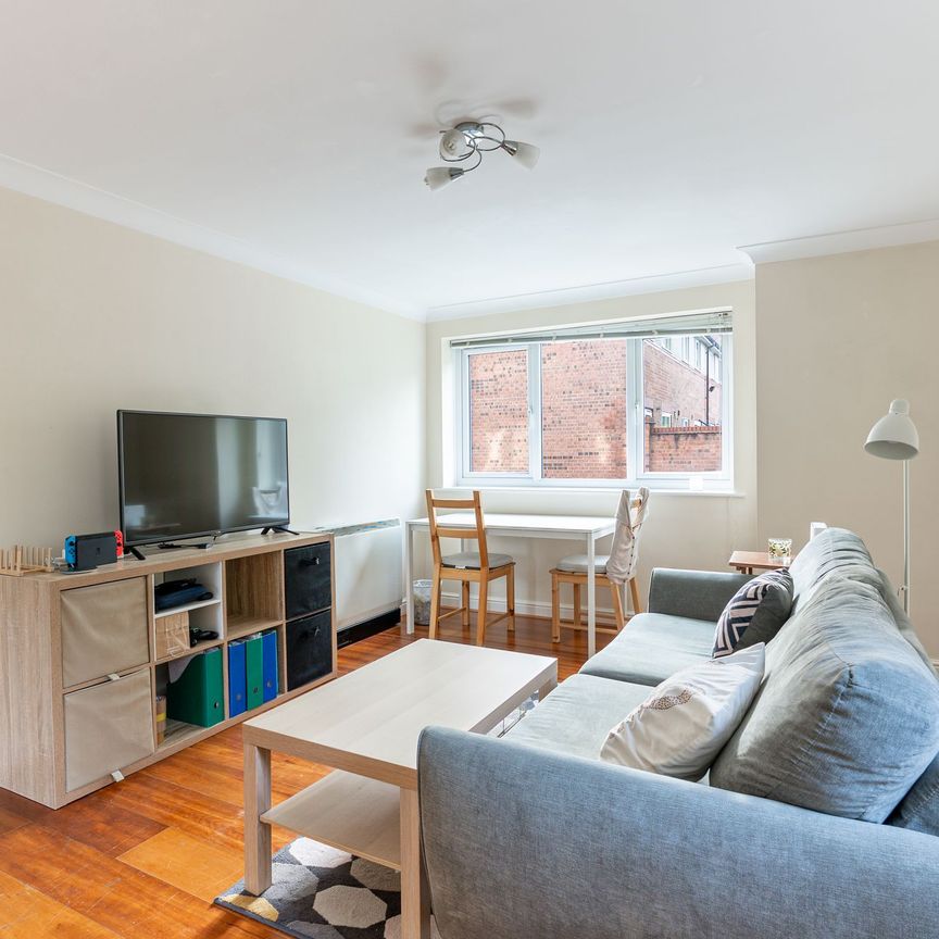 Duchess Place, Chester - Photo 1