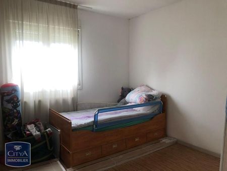 Location Appartement 3 pièces 71m² GOLBEY 88190 - Photo 4