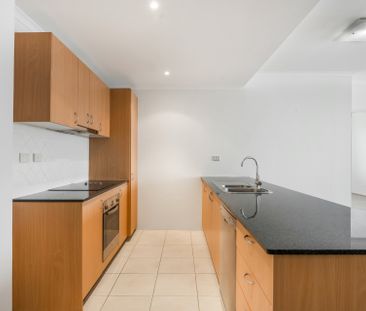 Modern Two-Bedroom Apartment in the Heart of Fairfield - Photo 1