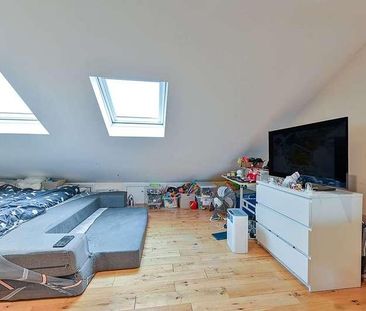 Avenue Road, Acton, W3 - Photo 5