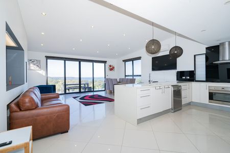Home For Rent - Photo 3