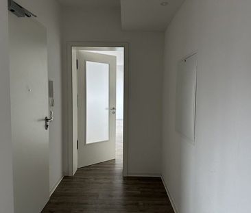 Großzügige 2-Zimmer-Wohnung mit Dachterrasse - Foto 1