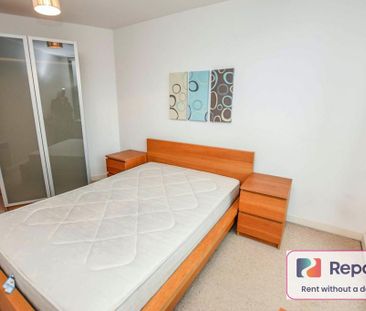 2 bedroom flat to rent - Photo 6