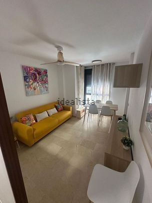 Alquiler de piso en Plaza del Hospital Civil - Photo 1