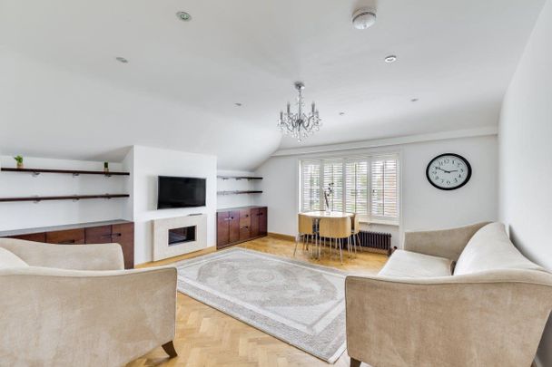 Spencer Court, 72 Marlborough Place, St John's Wood, NW8 0PP - Photo 1