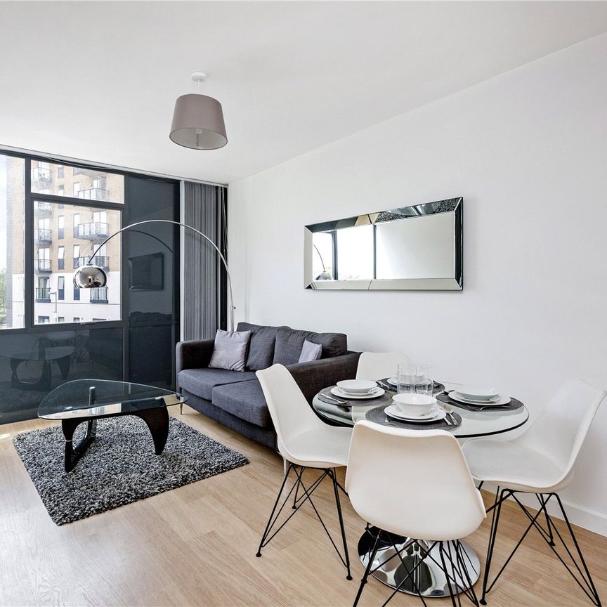 Durnsford Road, London, SW19 8JL - Photo 1