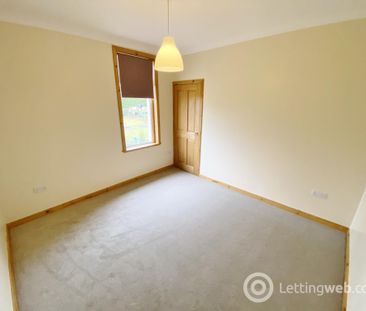 4 Bedroom Semi-Detached Bungalow to Rent - Photo 4