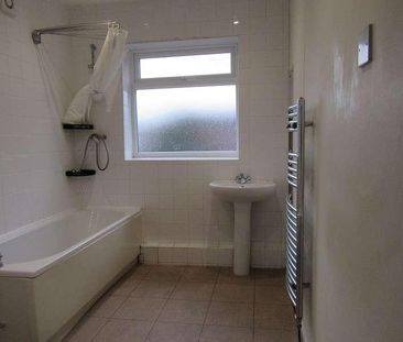 Rippenden Avenue, Chorlton, M21 - Photo 5