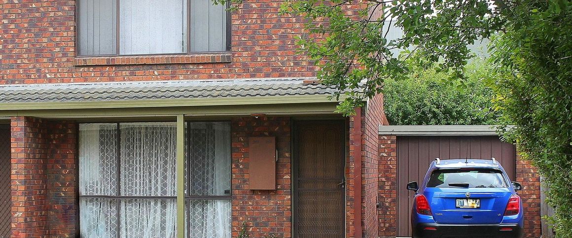 Two Bedroom Townhouse - Walk To Everything - Photo 1