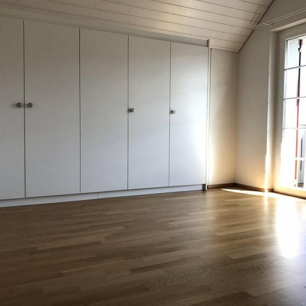 Grosszügige und helle 3.5 Zimmer-Wohnung zu vermieten - Foto 1