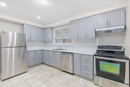 For Lease - 957 Beechwood Avenue, Mississauga, Ontario - Photo 5