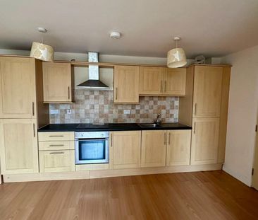 2 bedroom Flat To Let - Photo 5