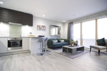 40 Stoke Road, Slough,SL2 - Photo 3