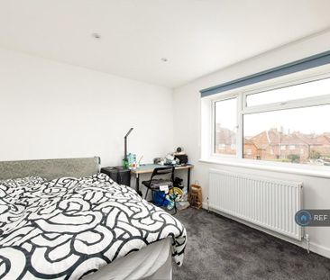 1 bedroom in a house share to rent - Photo 5