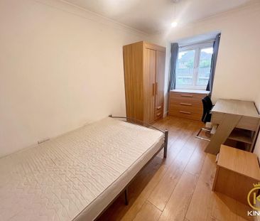 5 bedroom detached house to rent - Photo 3