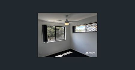 Great Location - move in and enjoy! - Photo 3