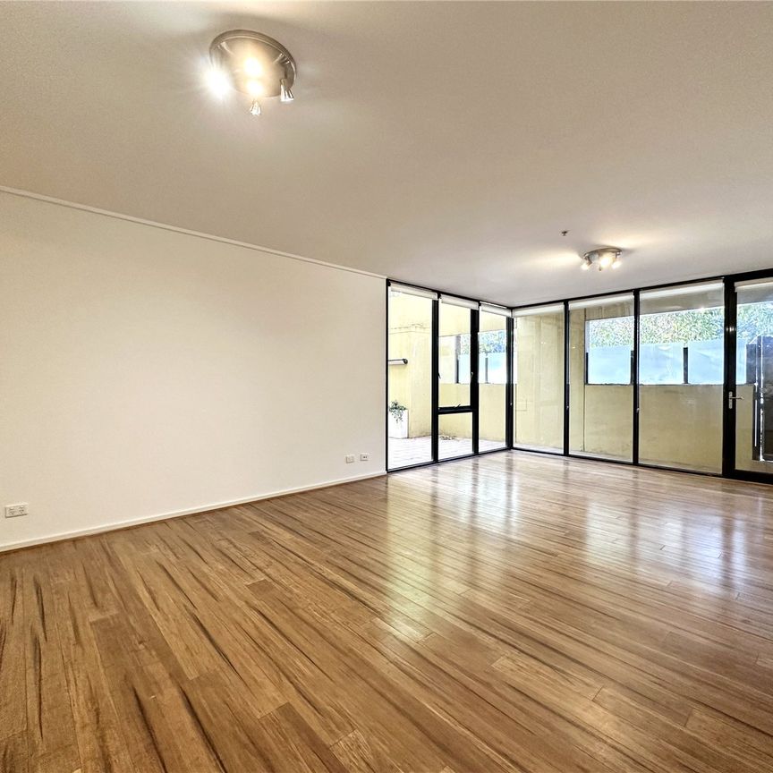 10/28 Bank Street - Photo 1