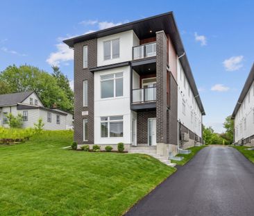 For Lease - 6954 Notre Dame Street Unit# C, Orleans - Convent Glen ... - Photo 2