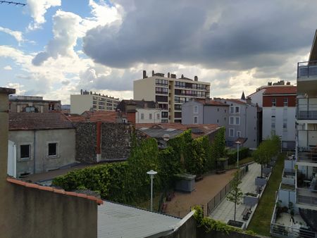 Appartement - 3 pièces - République/Montferrand - Photo 4