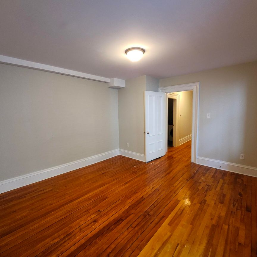 123 Wright Street - U3 - Photo 1