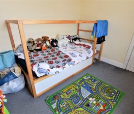 2 bedroom House in Hindle Place, Leeds - Photo 3