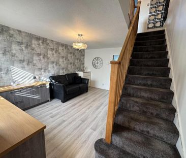 2 bedroom semi-detached house to rent - Photo 2